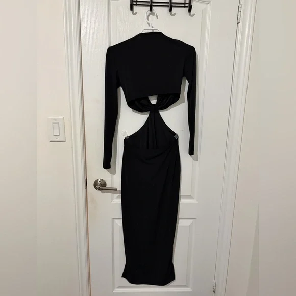 Dynamite Black Long Sleeve Cutout Maxi Dress - Picture 2 of 4